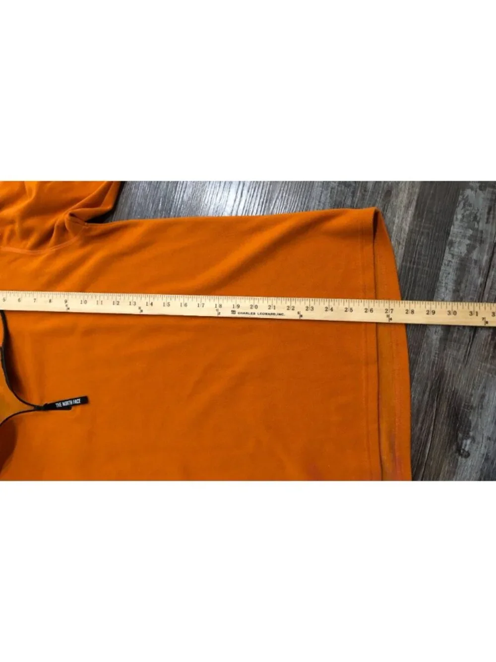 The North Face Mens Medium Orange 1/4 Zip Long Sleeve Fleece Pullover
